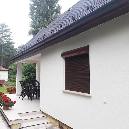 Apartamento Little House With Garden