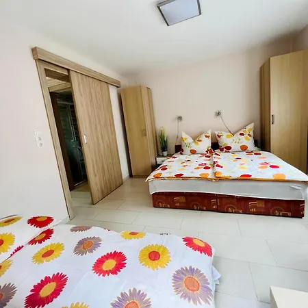 Apartment Little House With Garden *
